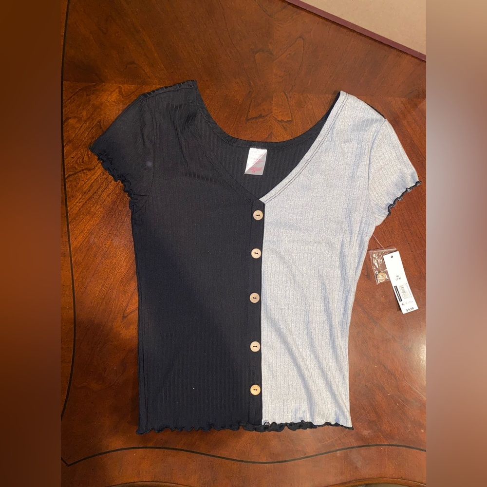 Walmart split shirt. SIZE M